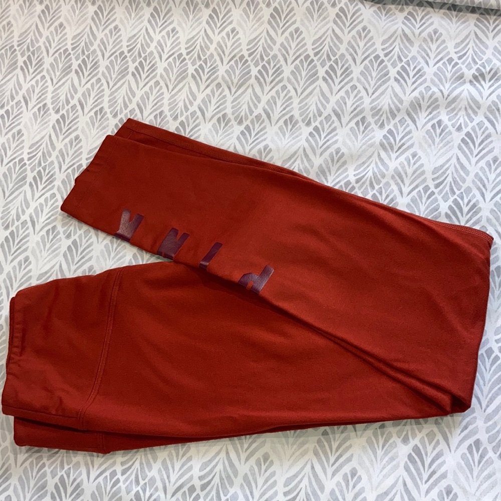 Orange leggings..